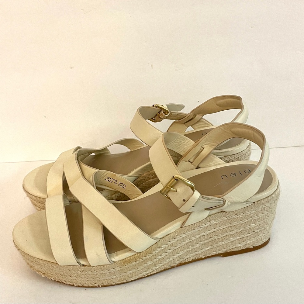 Via bleu Ivory  Wedge Sandals Size 9